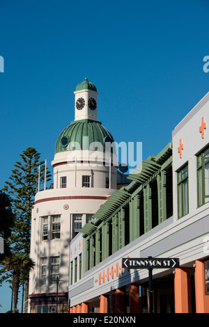 Neuseeland, Nordinsel, Napier. Historische Stadt bekannt als die Art-Deco-Hauptstadt der Welt. Klassischen Art-Deco-Gebäude, The Dome Stockfoto