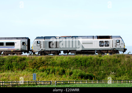 Klasse 67 Diesel Lokomotive Nr. 67013 "Dyfrbont Pontcysyllte" treibt eine Chiltern Railways Mainline train, Warwickshire, UK Stockfoto