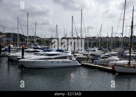 Luxus-Boote in Bangor Marina Nordirland Stockfoto