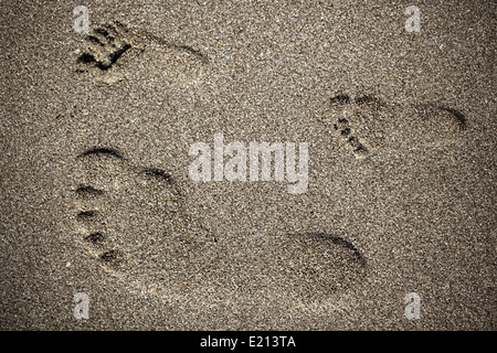 Baby Füße - Spuren Wandern Stockfoto, Bild: 104841475 - Alamy