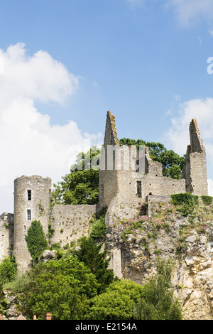 Burgruine am Winkel Sur l'Anglin, Vienne, Frankreich. Stockfoto