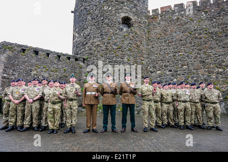 Soldaten und Offiziere aus Norden irische Pferd Regiment in Carrickfergus Stockfoto