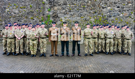 Soldaten und Offiziere aus Norden irische Pferd Regiment in Carrickfergus Stockfoto