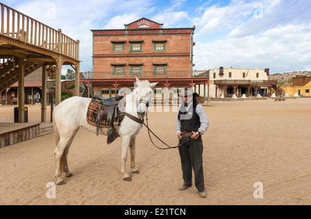 Sheriff und eines Pferdes am Mini Hollywood Film-Set Provinz Almeria Spanien Stockfoto