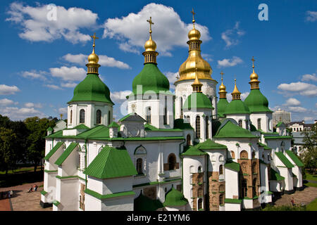 Spitzen der Kirche Hagia Sophia in Kiew Stockfoto