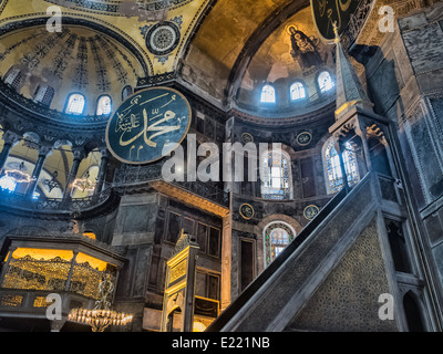 Der Innenraum der Hagia Sophia (auch genannt Hagia Sofia oder Ayasofya) Stockfoto