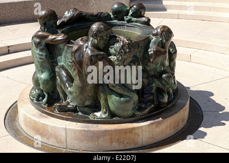 Der Brunnen des Lebens-Skulptur von Ivan Mastrovic in Zagreb, Kroatien. Stockfoto