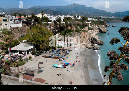 Nerja Malaga Strand Stadt Meer Spanien Mittelmeer Stockfoto