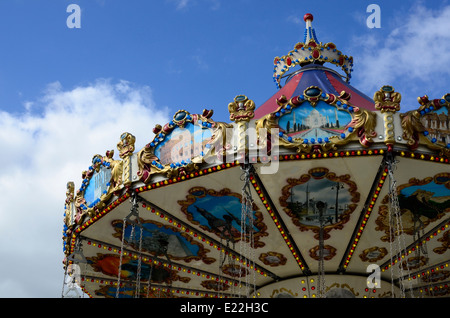 Cardiff Bay Wales Kirmes merry Go-Runde Stockfoto