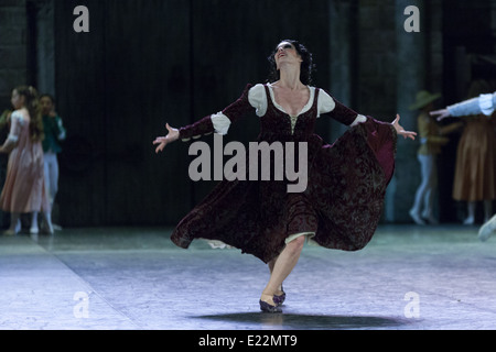 English National Ballet, die Durchführung von Derek Dean Romeo & Julia in der Royal Albert Hall, London Stockfoto