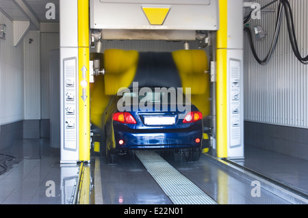 Automatische Autowäsche - sehr schnellen und bequemen service Stockfoto