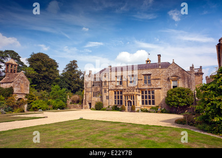 Die Westfassade an Brympton d'Evercy Haus nr Yeovil, Somerset, England, UK Stockfoto