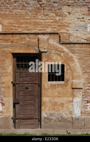 Weibliche Block des ehemaligen Gestapo-Gefängnisses in der nationalsozialistischen Konzentrationslager Theresienstadt im heutigen Terezin, Tschechische Republik. Stockfoto