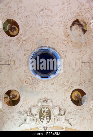 Decke im Oratorium der Toten in der Altstadt am Monterosso al Mare-Cinque Terre, Ligurien, Italien Stockfoto