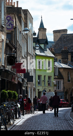 Shopper in den Straßen von Cambridge, England UK Stockfoto