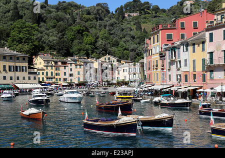 Portofino, Italien. Portofino ist ein italienisches Fischerdorf und gehobenen Resort bekannt Stockfoto