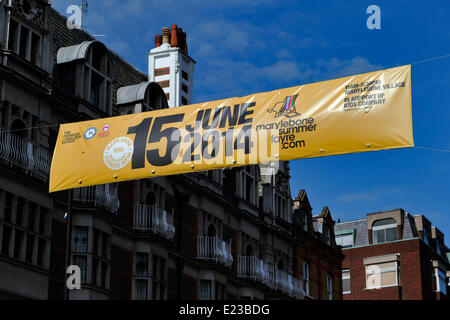 Marylebone Sommer Fayre Werbebanner, neue Cavendish Straße, Marylebone Village, London W1, England, UK Stockfoto