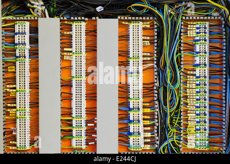 Elektrische Drähte und Kabel Stockfoto