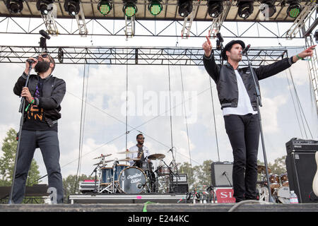 Manchester, Tennessee, USA. 15. Juni 2014. Capital Cities führen live auf der 2014 Bonnaroo Music and Arts Festival in Manchester, Tennessee Credit: Daniel DeSlover/ZUMAPRESS.com/Alamy Live News Stockfoto