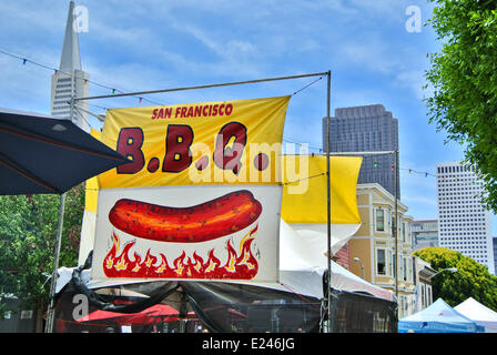 San Francisco, Ca. 14. Juni 2014. Blick auf einen der 150 Kunsthandwerk Stände auf dem 60. jährlichen North Beach Festival am Grant Street in San Francisco, Kalifornien-Credit: Bob Kreisel/Alamy Live News Stockfoto