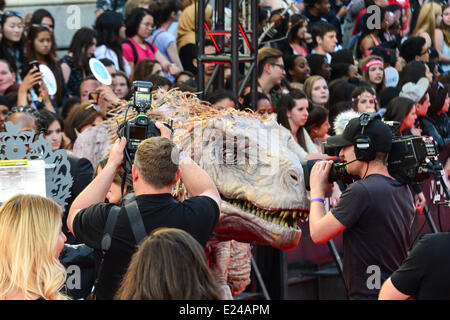 Toronto, Ontario, Kanada. 15. Juni 2014. Ankunft auf der 2014 vergibt MuchMusic Video am MuchMusic HQ am 15. Juni 2014 in Toronto, Kanada. Bildnachweis: Igor Vidyashev/ZUMAPRESS.com/Alamy Live-Nachrichten Stockfoto