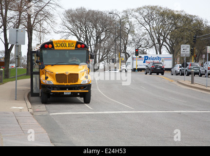 Einen gelben amerikanischen Schulbus in Minneapolis, USA. Stockfoto