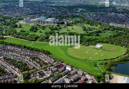 Eine Luftaufnahme von Alexandra Palast und Park in London. Stockfoto