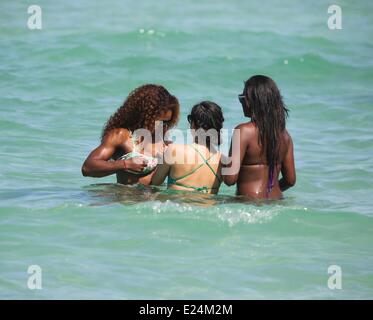 Serena Williams und Freunde genießen Miami Beach. Miami Beach, wo: Florida, Florida, Vereinigte Staaten, wann: 15. Juni 2013 Stockfoto