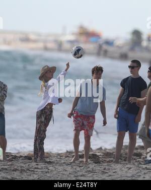 Englische Schauspielerin Emma Rigby Dreharbeiten Szenen für den neuen Film "Plastik" auf Miami Beach mit: Emma Rigby Where: Miami, Florida, USA bei: 16. Januar 2013 Stockfoto