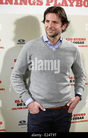 Bradley Cooper an den "Silver Linings Playbook" Photocall in Santo Mauro Hotel Featuring: Bradley Cooper wo: Madrid, KDNPIX.COM, Spanien bei: 16. Januar 2013 Stockfoto