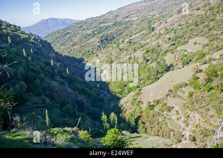 Landschaft des Flusses Rio Poqueira Schlucht Tal, hohe Alpujarras, Sierra Nevada, Provinz Granada, Spanien Stockfoto