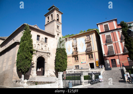 Sechzehnten Jahrhundert Kirche von Santa Ana, Plaza Nueva, Spanien, Granada Stockfoto