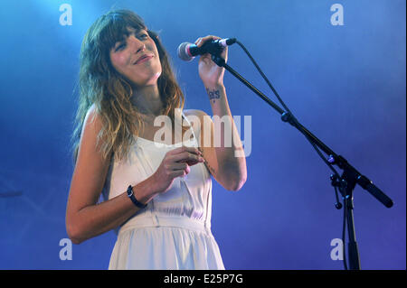 Französische Sängerin Lou Doillon die live in concert Featuring: Lou Doillon Where: Frankreich bei: 6. Juli 2013 Om Stockfoto