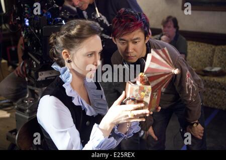 Film-stills für "The zaubern", 2013, unter der Regie von James Wan mit: Regisseur James Wan, VERA FARMIGA als: 07 Mar 2012 Cred Stockfoto