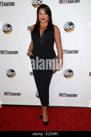 "Greys Anatomy" 200. Folge Party statt im The Colony - Ankünfte Featuring: Sara Ramirez Where: Hollywood, Kalifornien, USA bei: 28. September 2013 Stockfoto