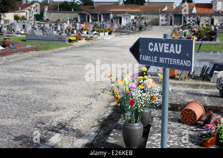 Jarnac, der Stadt wo Borned der ehemalige französische Staatspräsident Francois Mitterrand, Charente, Poitou-Charentes, Frankreich. Stockfoto