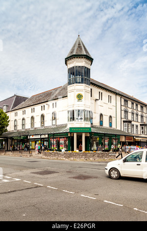 Greenwoods Menswear Store, gegründet 1860, Mostyn Street, Llandudno, Gwynedd Stockfoto