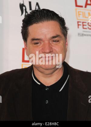 Los Angeles, CA, USA. 16. Juni 2014. Oliver Platt im Ankunftsbereich für Premiere von Schneiden Weltbank an der Los Angeles Film Festival (LAFF), Königliche Kinos LA Live, Los Angeles, CA 16. Juni 2014. Bildnachweis: Elizabeth Goodenough/Everett Collection/Alamy Live-Nachrichten Stockfoto