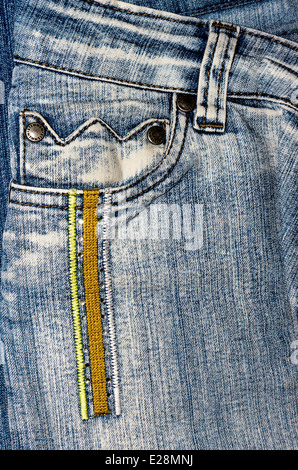 GOMEL, Weißrussland - 3. Mai 2014: Nahaufnahme von der Stenmen Jeans. Stenmen ist eine Marke der türkischen Firma AIVMA 95 SRL. Stockfoto