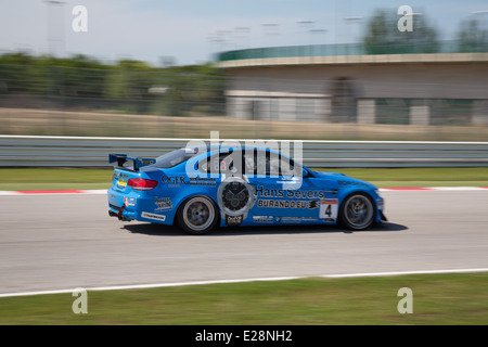 BMW M3 GT4 PRO von Las Moras Racing Team, angetrieben durchtrennt Rob (NED) und BRAAMS Liesette (NED), der europäischen GT4-Serie Stockfoto