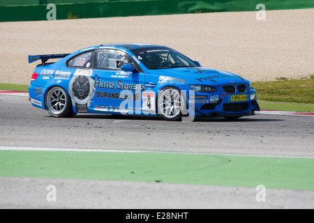 BMW M3 GT4 PRO von Las Moras Racing Team, angetrieben durchtrennt Rob (NED) und BRAAMS Liesette (NED), der europäischen GT4-Serie Stockfoto