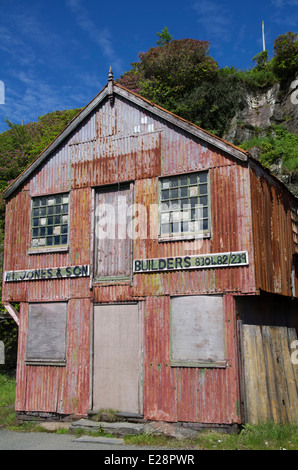 Verlassener Gebäude im Zentrum von Blaenau Ffestiniog, Gwynedd Stockfoto