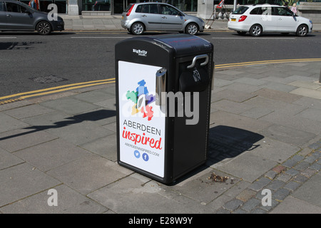 Großen Bauch solar Sonne Müll verdichten bin Aberdeen Schottland juni 2014 Stockfoto