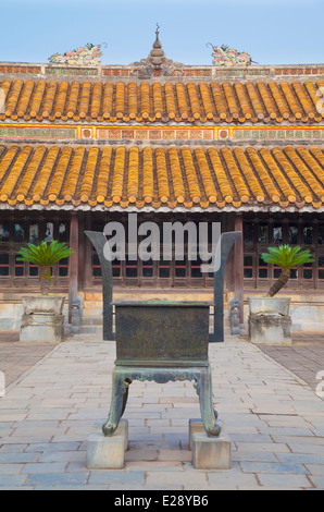 Hoa Khiem Tempel am Grab des Tu Duc (UNESCO-Weltkulturerbe), Hue, Thua Thien Hue, Vietnam Stockfoto