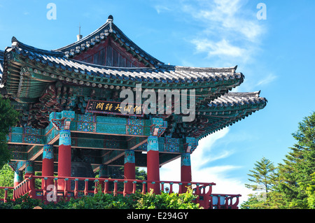 Traditionelle koreanische Architektur an Seokguram Grotte in Gyeongju, Südkorea. Stockfoto