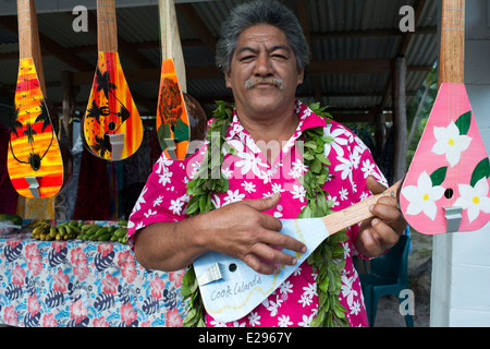 Rarotonga-Insel. Cook Island. Polynesien. Süd-Pazifik. Typische Ukulele Tahitian polynesischen Gitarre Shop. Die Ukulele (mea Stockfoto