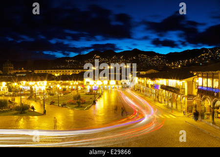 Ein ziemlich Straßenszene in Cusco, Peru, dem alten Sitz des Inka-Reiches hoch in den Anden. Stockfoto