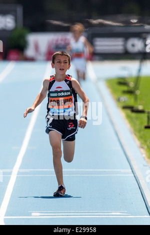 Johan Gorevic (USA) lief ein Sechstklässler aus Roggen, NY die schnellste Meile von einem 10 Jahre alt während des Adidas Grand Prix Stockfoto