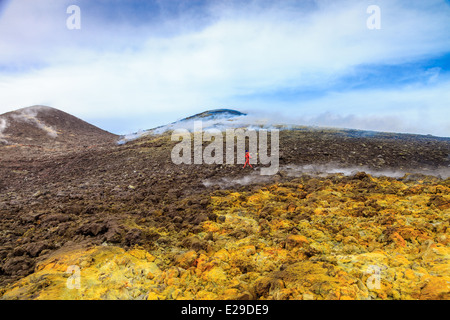 Wandern über die Spitze des Ätna Stockfoto