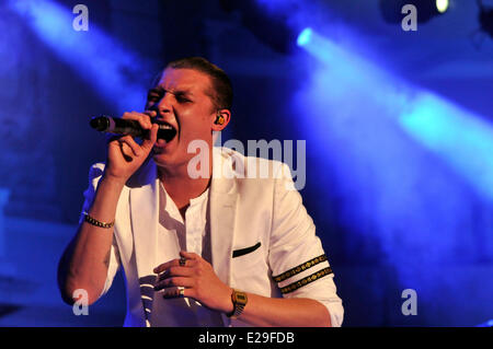 Barcelona, Spanien. 16. Juni 2014. John Newman die junge britische Sängerin seinen Geburtstag beim Konzert feierte statt am Dienstag, 16. Juni, während das Festival Jardins de Pedralbes de Barcelona 2014. Bildnachweis: Fototext/Alamy Live-Nachrichten Stockfoto